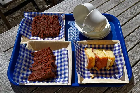 Eloises Cakes & Bakes photo 1
